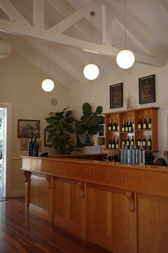 wine tasting bar at man o' war on waiheke island